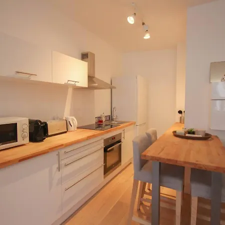 Apartment Equipped Premium Location *