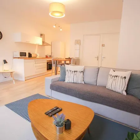 Apartment Equipped Premium Location *